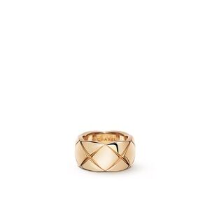 Chanel coco crush beige gold large ring